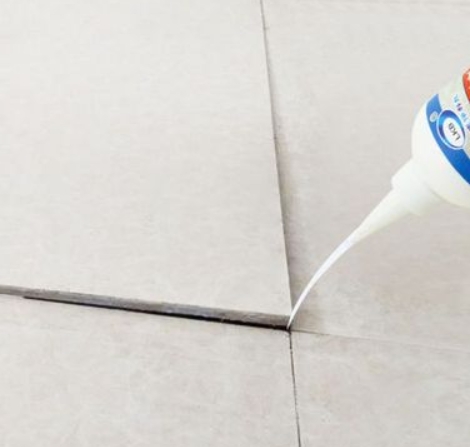 兴和瓷砖空鼓维修公司分享卫生间瓷砖脱落的原因可能有以下几点